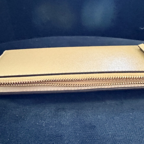 NWOT! Tory Burch Colorblock Slim Wallet - Picture 2 of 4